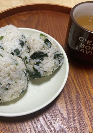 ごま油でストレス撃退！\わかめおにぎり/-レシピのメイン写真