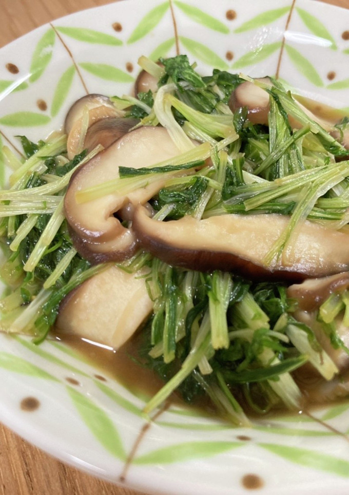 水菜としいたけの炒めもの-レシピのメイン写真
