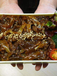 レンジで簡単★牛肉とねぎの甘醤油の丼弁当-レシピのメイン写真