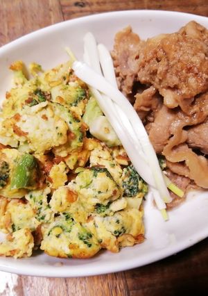 ブロッコリーのチーズオムレツ-レシピのメイン写真