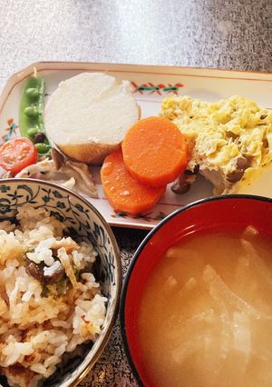 2月炊飯器で5品鶏炊込み人参グラッセ-レシピのメイン写真