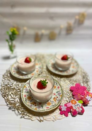 【ポリ袋で簡単】とろとろいちごプリン-レシピのメイン写真