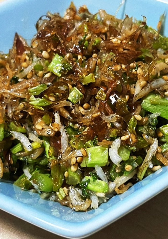 ご飯に合う！大根の葉としらす炒め-レシピのメイン写真