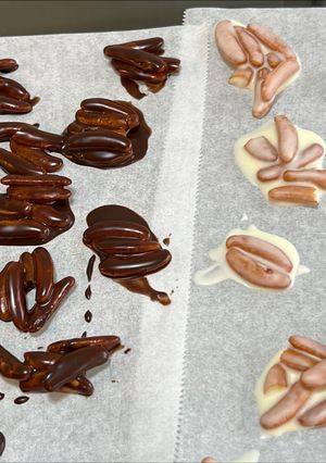 バレンタイン　簡単柿の種チョコ-レシピのメイン写真