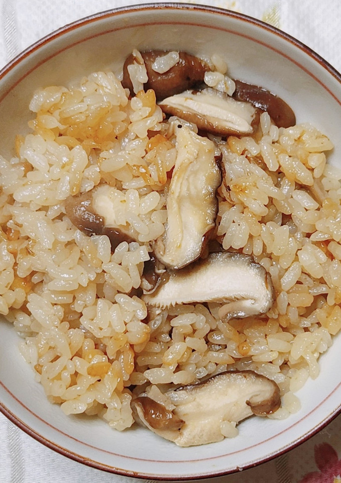 椎茸の炊き込みごはん-レシピのメイン写真