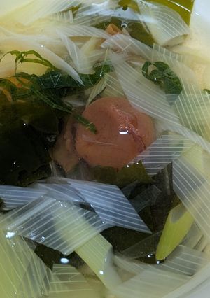白だしと梅のお吸い物-レシピのメイン写真