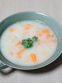 にんじんと玉ねぎのポカポカスープ-レシピのメイン写真