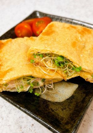 スプラウトとツナで♪焼き油揚げ詰め-レシピのメイン写真
