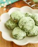 ほろほろ♡米粉の抹茶スノーボール