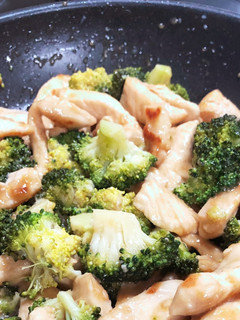 鶏胸肉のガーリック炒め♪-レシピのメイン写真