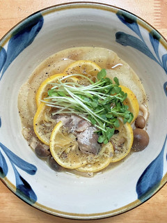 サバ缶と大根とシメジのレモンバター煮-レシピのメイン写真