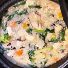 รูปของ 牡蠣と野菜たっぷり豆乳味噌雑炊