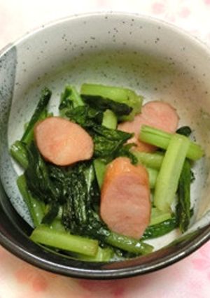 小松菜とウインナーのバター炒め-レシピのメイン写真