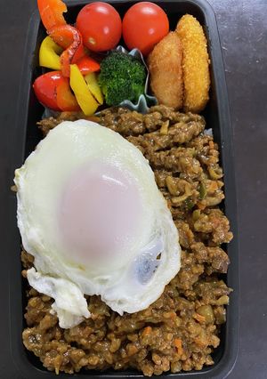 頑張るパパへ74ドライカレー弁当-レシピのメイン写真