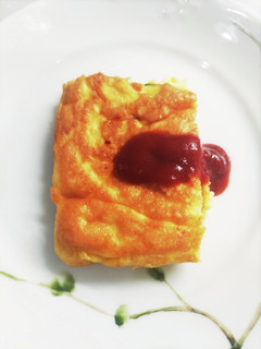 ポテトサラダをリメイク♪ポテサラオムレツ-レシピのメイン写真