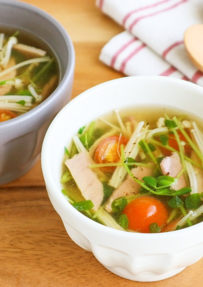 10分で完成♪豆苗とハムのコンソメスープ-レシピのメイン写真