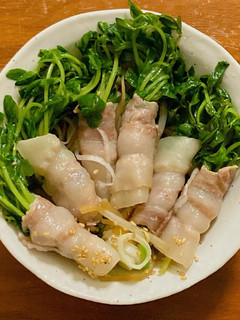 肉巻き豆苗フライパン蒸し-レシピのメイン写真