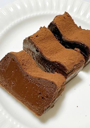 ミニパウンド型で！濃厚半熟ガトーショコラ-レシピのメイン写真
