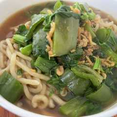 รูปของ エビ醤油ラーメンスープ