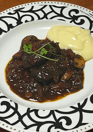 牛肉の赤ワイン煮込み-レシピのメイン写真