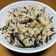 ひじきといちご煮缶の炊き込みご飯♫