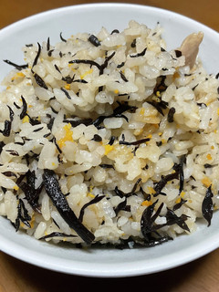 ひじきといちご煮缶の炊き込みご飯♫-レシピのメイン写真