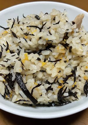 ひじきといちご煮缶の炊き込みご飯♫-レシピのメイン写真