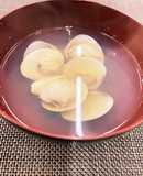 蛤のお出汁たっぷり贅沢なお吸い物