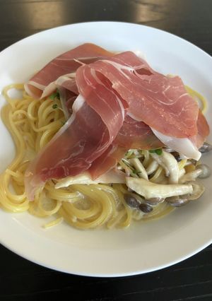 生ハムと生クリームしめじのパスタ-レシピのメイン写真