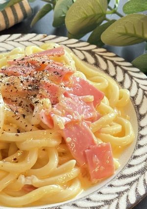 火も包丁も使わない【カルボうどん】-レシピのメイン写真
