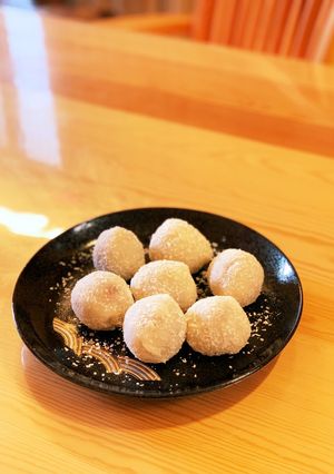 ココナッツ入り、切り餅でいちご大福。-レシピのメイン写真