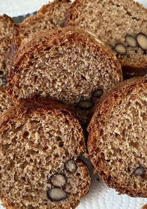ハードな食感の黒豆ラウンドパン-レシピのメイン写真