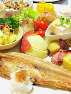 お魚メインの夕飯おかず・ホッケ・焼き魚-レシピのメイン写真