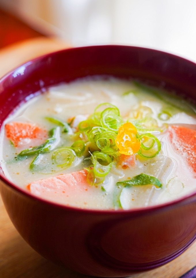 鮭と冬野菜の粕汁-レシピのメイン写真