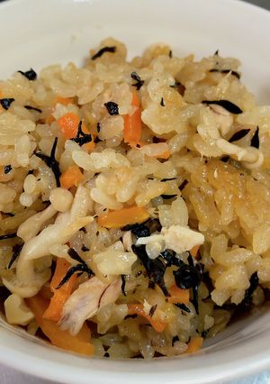 簡単すぎる炊き込みご飯♪-レシピのメイン写真