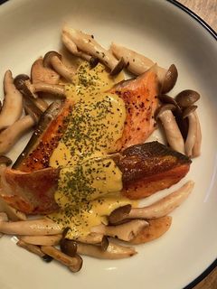 サーモンとエリンギのバターソテー-レシピのメイン写真