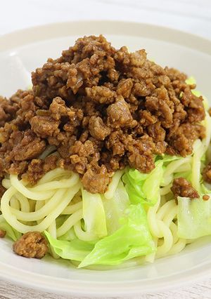 簡単お手軽!春キャベツの肉みそ麺-レシピのメイン写真