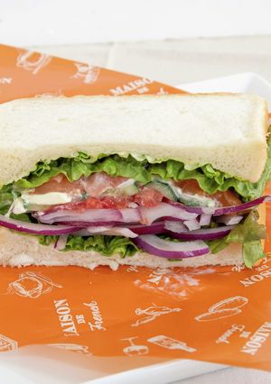 サーモンとクリームチーズの彩り野菜サンド-レシピのメイン写真