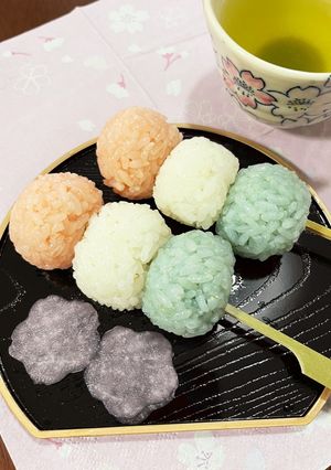 ひな祭りに　三色団子風一口おにぎり-レシピのメイン写真