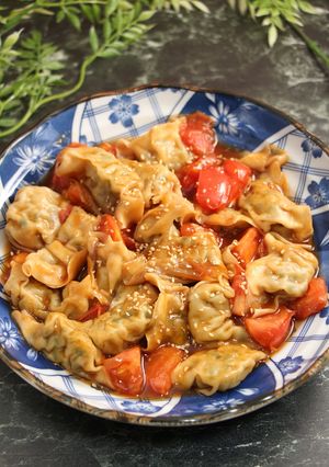 簡単！餃子とトマトの中華煮-レシピのメイン写真