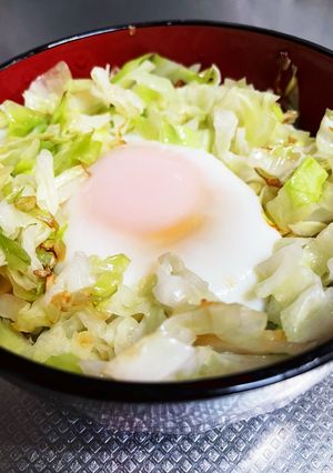 キャベツが美味しい！巣ごもり卵-レシピのメイン写真