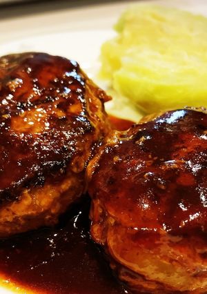 基本のハンバーグ（人参と玉ねぎ入り）-レシピのメイン写真