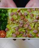 レンジで★きゃべつとソーセージの丼弁当