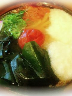 梅とろろ胡麻ワカメ葱うどん♩-レシピのメイン写真