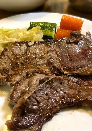 安い硬い牛かたロース　時短柔らかステーキ-レシピのメイン写真