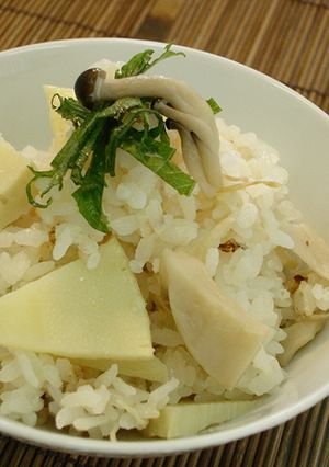 きのことたけのこの炊き込みご飯-レシピのメイン写真