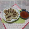 珉珉のセミ餃子付属のタレシラチャーソース