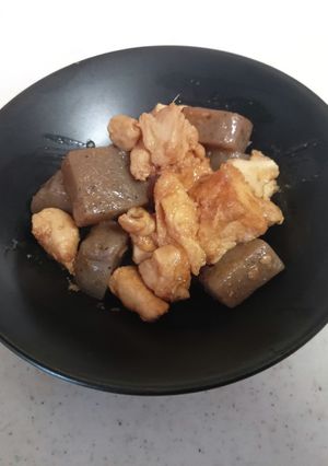 鳥肉と厚揚げこんにゃくのソース味噌炒め-レシピのメイン写真
