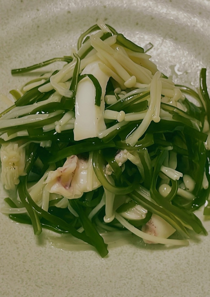 茹でスルメイカとえのき・切り昆布の和え物-レシピのメイン写真