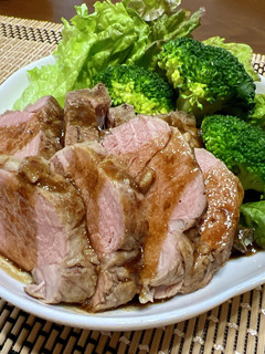 低温でしっとりヘルシー♪豚ヒレのロースト-レシピのメイン写真